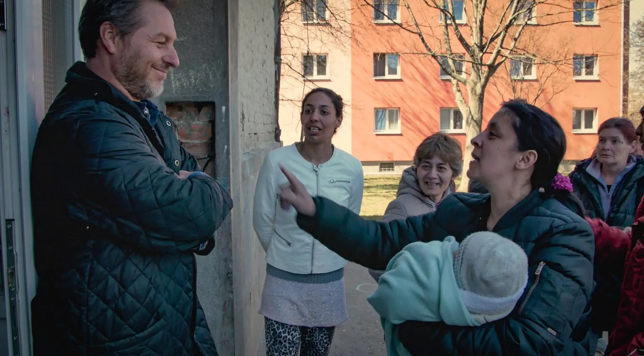 Dům bez východu + debata o projektu „Housing First“